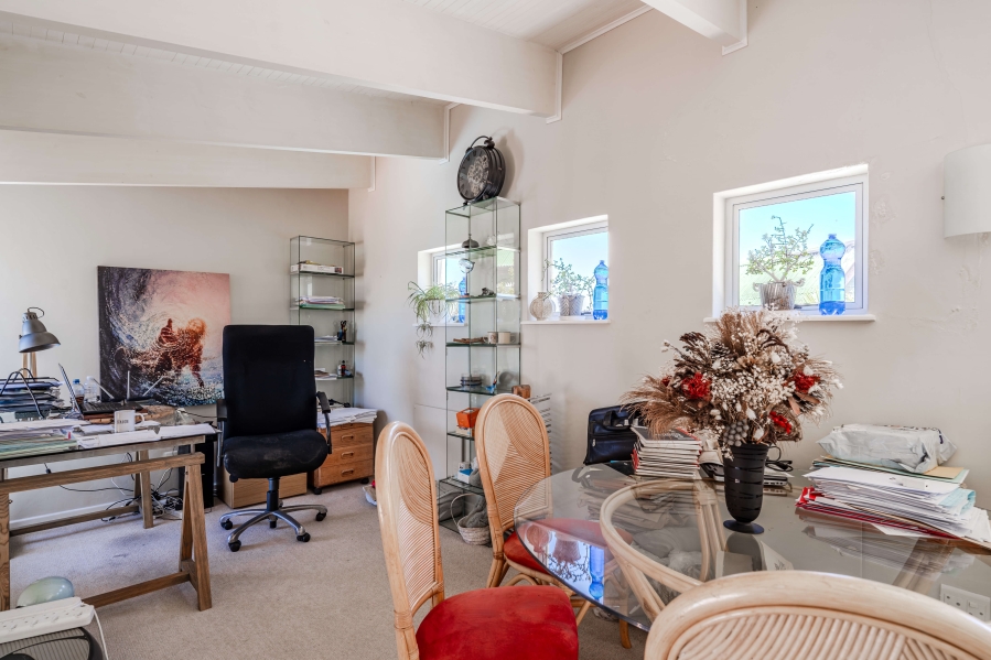 4 Bedroom Property for Sale in Glencairn Heights Western Cape